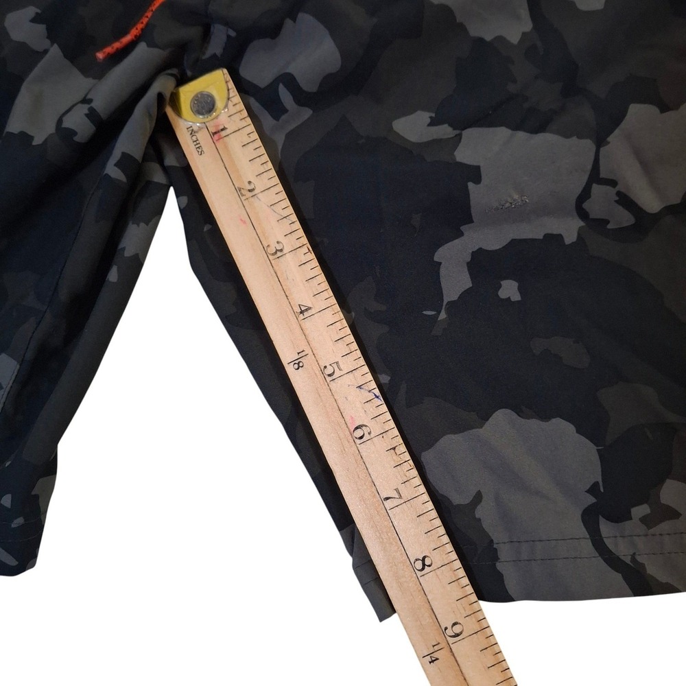 Simms Camo Board Shorts Mens 30 Gray Black Camouflage Cargo Stretch Fishing - Picture 7 of 9